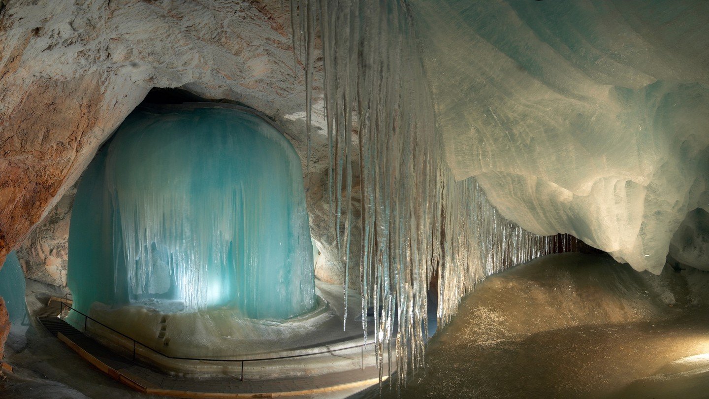 Eisriesenwelt Ice Cave, Austria